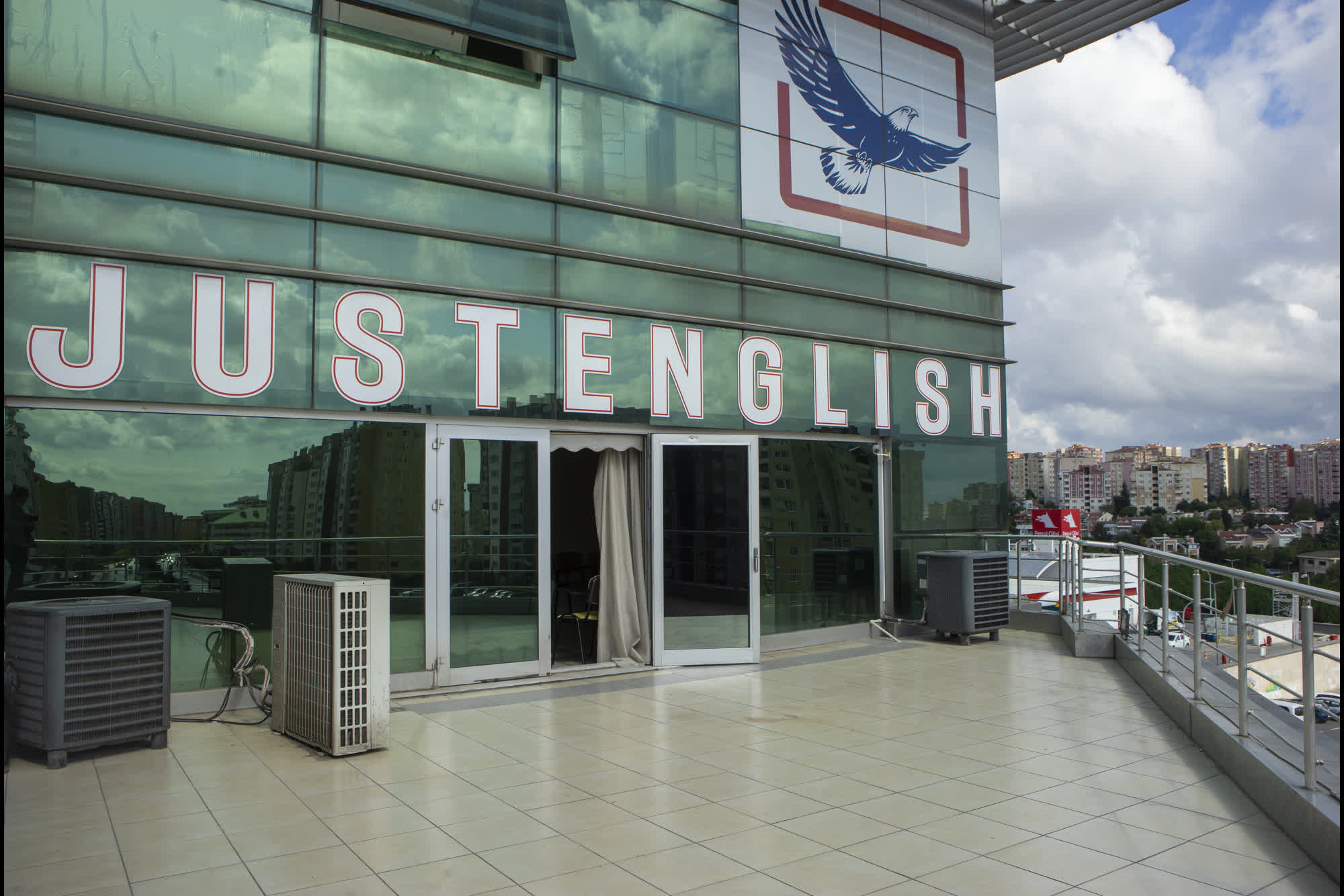Just English Dil Okulları  İstanbul/Başakşehir Şubesi