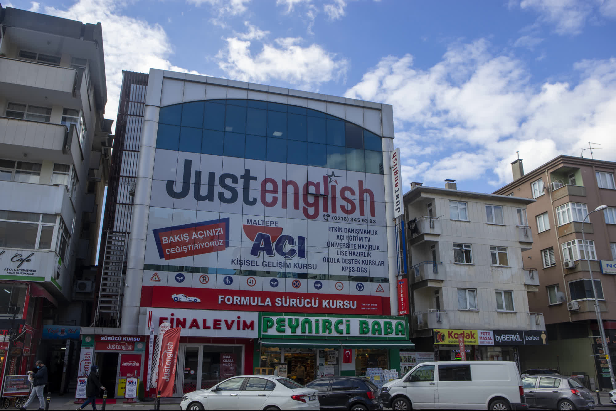 Just English Dil Okulları  İstanbul/Maltepe Şubesi